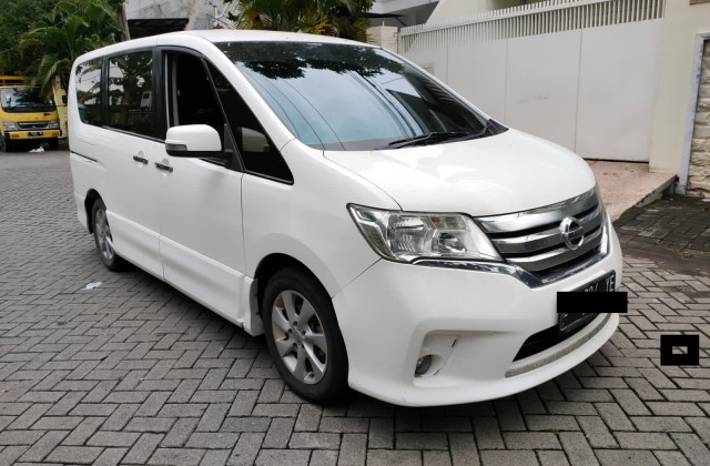 Harga Mobil Bekas Nissan Serena Tahun 2014 