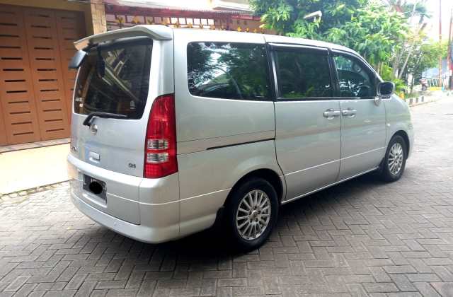 Harga Mobil Bekas Nissan Serena Tahun 2005 