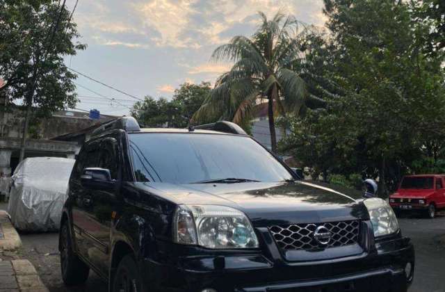 Harga Mobil Bekas Nissan X Trail 2004 