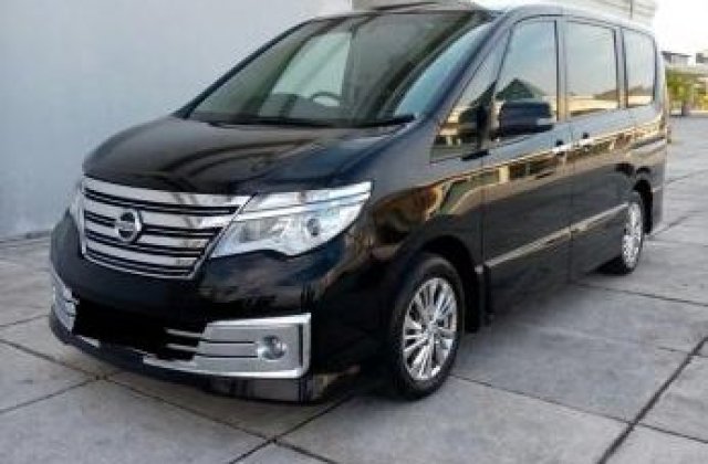 Harga Nissan Serena 2 0 Panoramic Autech 