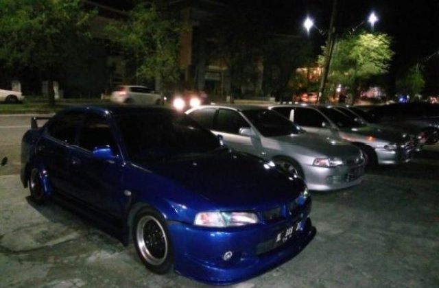 Modifikasi Mitsubishi Evo 4
