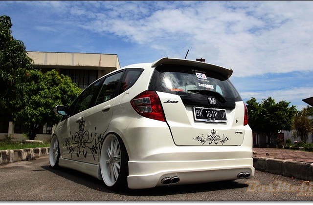 Jazz Putih Modif
