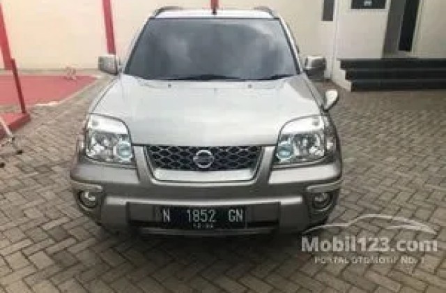 Harga Mobil Nissan X Trail 2004 Malang 