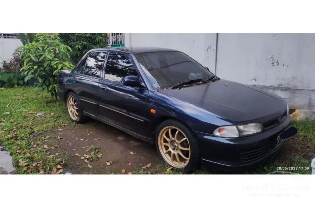 Spesifikasi Mitsubishi Lancer 1995
