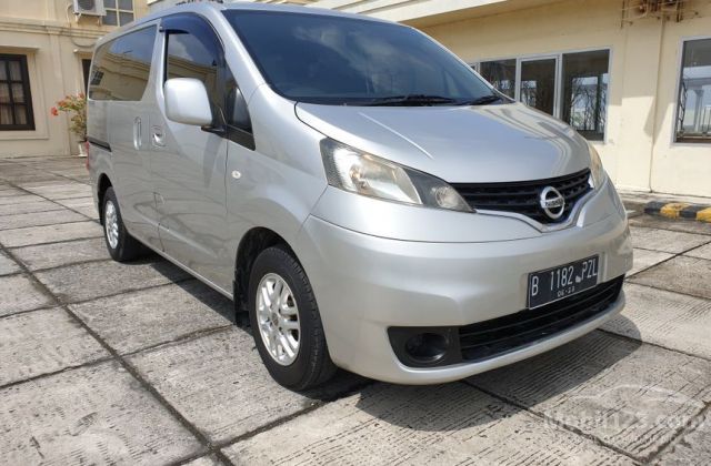 Harga Mobil Bekas Nissan Evalia Sv 2013 