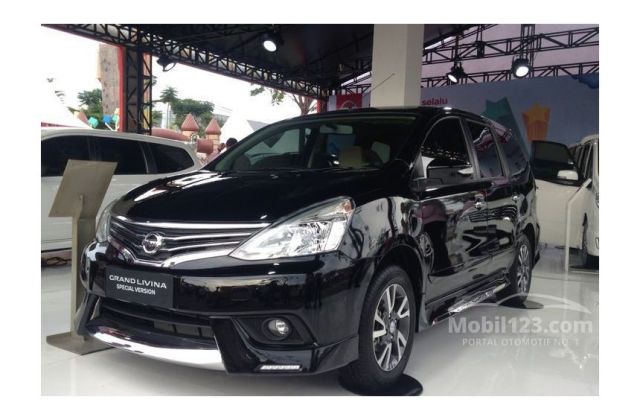 Harga Mobil Baru Nissan Grand Livina 