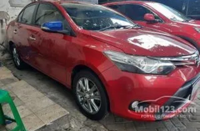 Kumpulan Gambar Modifikasi Toyota Vios Merah 2007
