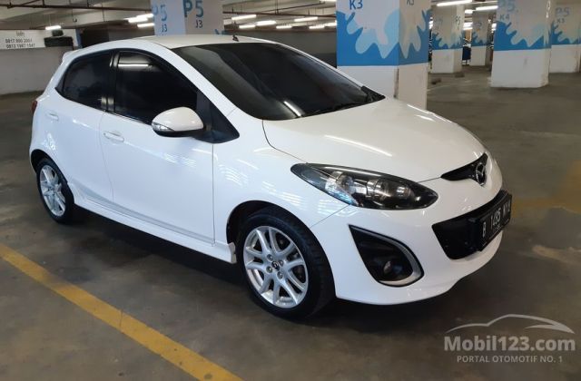 Harga Mobil Mazda 2 2012
