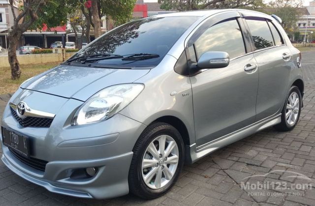 Modif Mobil Yaris 2011
