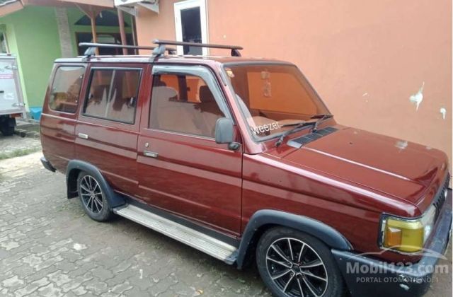 Toyota Kijang 1993
