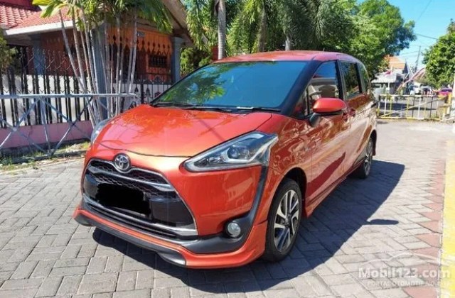 Toyota Sienta Bekas Surabaya
