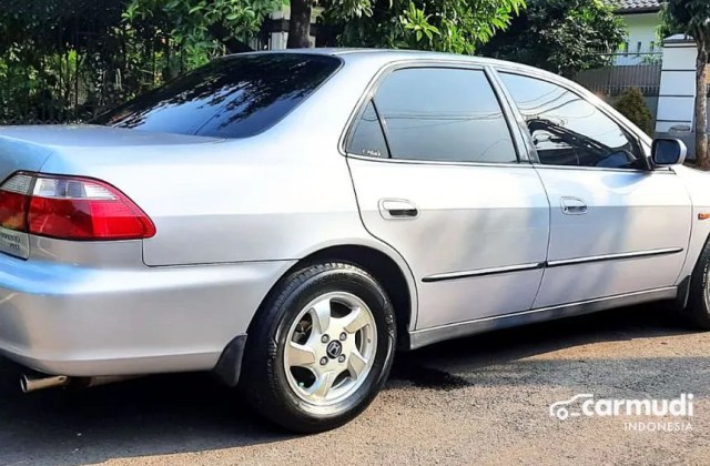 Kelebihan Honda Accord Tahun 2000 