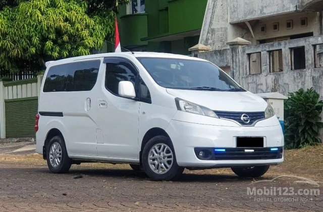 Mobil Dijual Nissan Evalia Bekas 