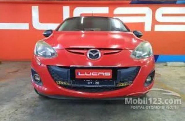 Kelebihan Dan Kekurangan Mazda 2 Tahun 2012
