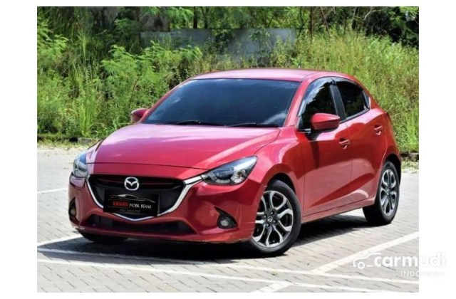 Over Kredit Mobil Mazda 2 2015

