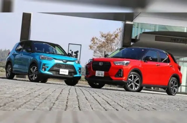 Toyota Raize Vs Honda Hrv
