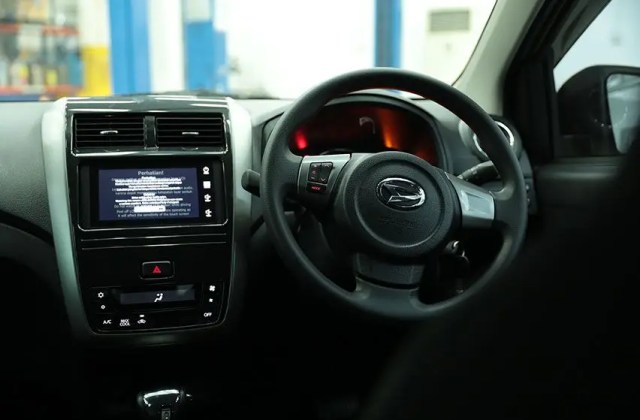 Harga Daihatsu Ayla 2020 Interior 