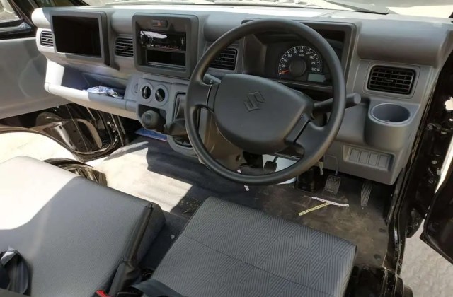 Komponen Mobil Pick Up
