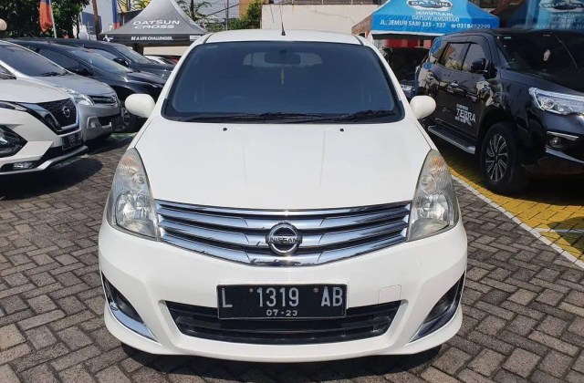 Mobil Nissan Bekas Surabaya 