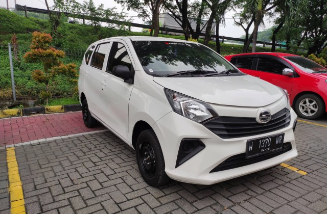 Spesifikasi Daihatsu Sigra X 