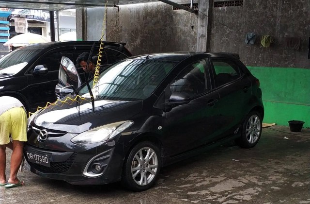 Harga Bekas Mobil Mazda 2 Type R
