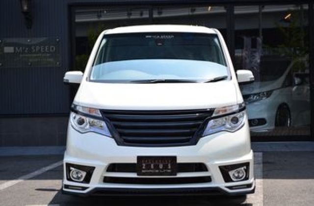 Modifikasi Mobil Nissan Serena C26 