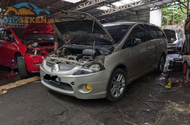 Kapasitas Oli Mesin Mitsubishi Grandis
