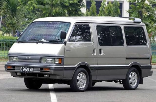 Harga Mobil Mazda E2000 Bandung
