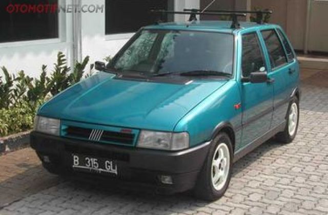 Perawatan Mesin Mobil Fiat Uno
