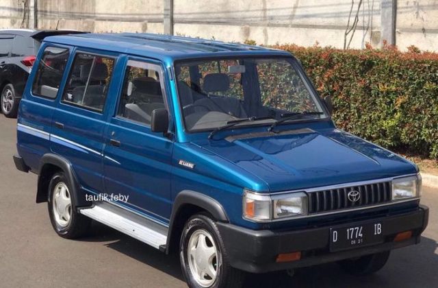 Mana Bagusan Mobil Kijang Grand Extra Atau Starlet Kapsul 95
