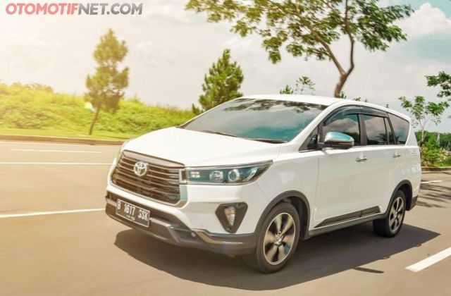 Toyota New Kijang Innova 2.0 G M/t
