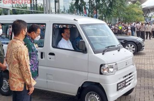 Spesifikasi Mitsubishi Minicab
