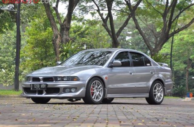 Harga Mobil Mitsubishi Lancer Hiu
