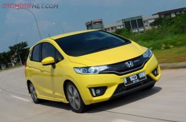 Kelebihan Honda Jazz Gk5 
