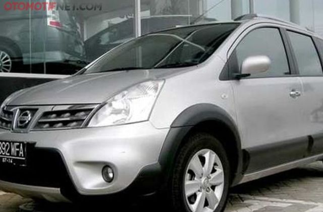 Harga Mobil Nissan Livina X Gear 