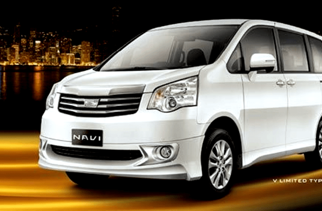 Toyota Voxy Generasi Pertama
