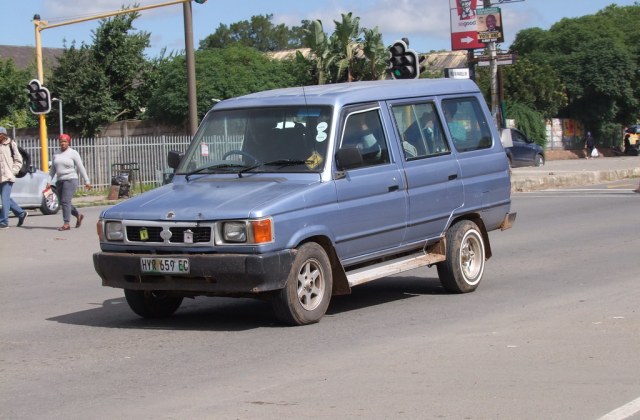 Toyota Kijang Station Wagon 1996
