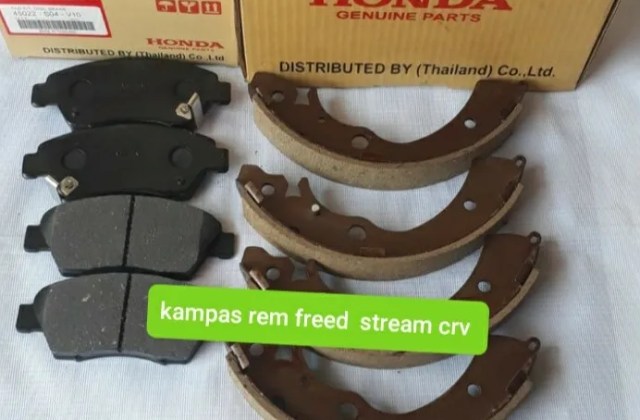 Kampas Rem Mobil Freed
