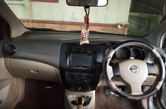 Pajak Mobil Nissan Grand Livina 2007 