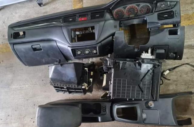 Jual Dashboard Lancer Evo 3
