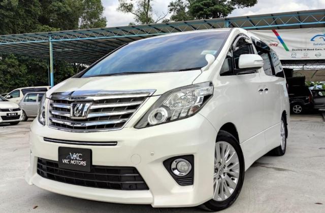 Toyota Alphard Tahun 2014
