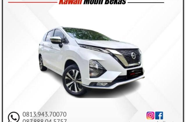 Mobil Bekas Nissan Putih 