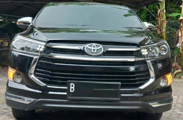 Toyota Venturer Solar
