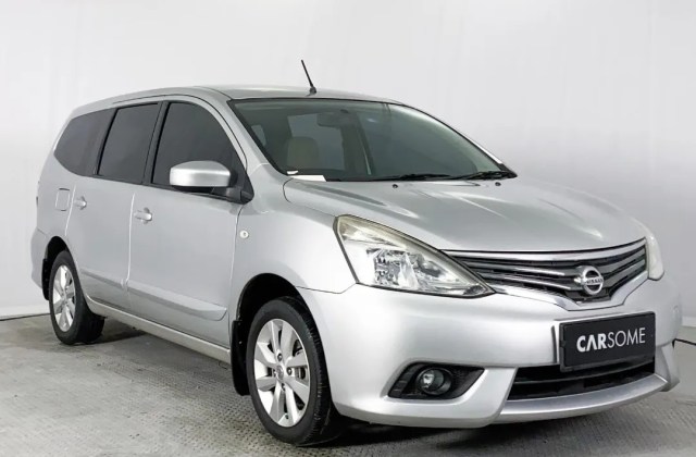 Jual Mobil Nissan Livina Bekas 