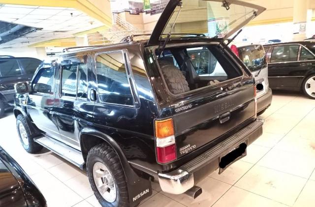 Mobil Bekas Nissan Terrano Diesel 