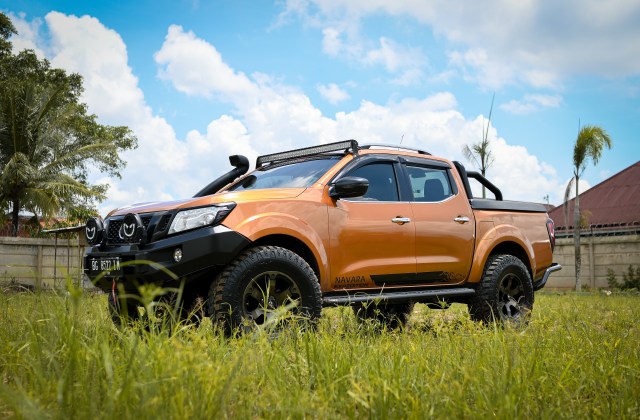 Modifikasi Nissan Navara Double Cabin 