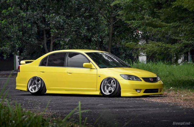 Modifikasi Mobil Honda Civic Vtis 