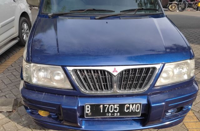 Harga Mitsubishi Kuda Grandia Solar
