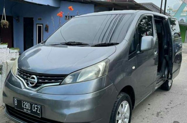 Harga Mobil Nissan Evalia 2012 