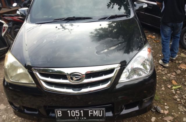 Spesifikasi Daihatsu Xenia Li Deluxe 2010 